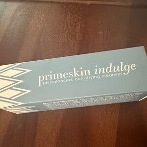 Indulge Blue Cleanser